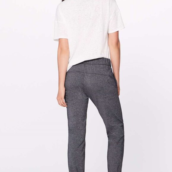 Lululemon On the Fly Pant - Picture 2 of 6